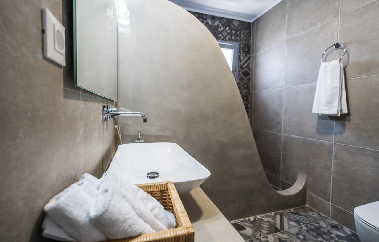 Komis Mansion Exambela Ngoại thất bức ảnh