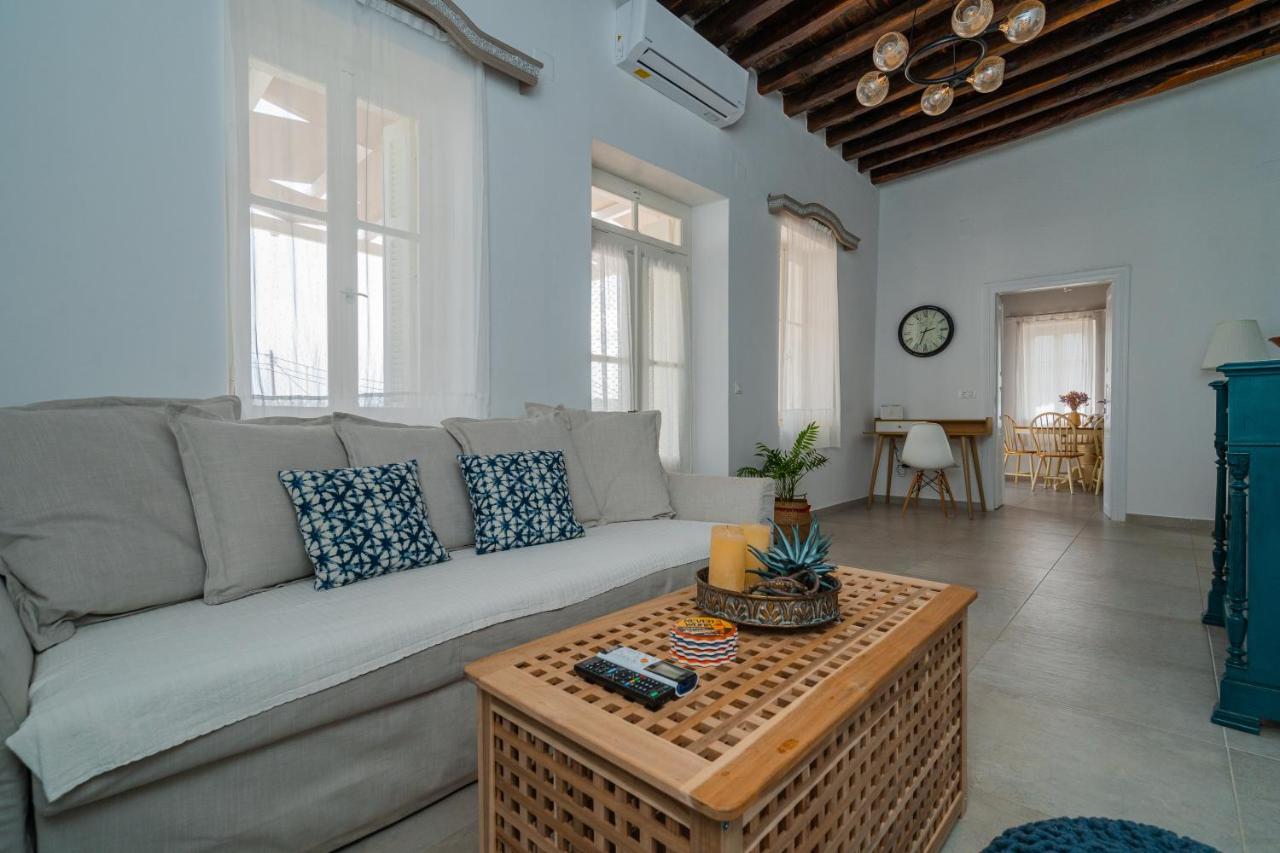 Komis Mansion Exambela Ngoại thất bức ảnh