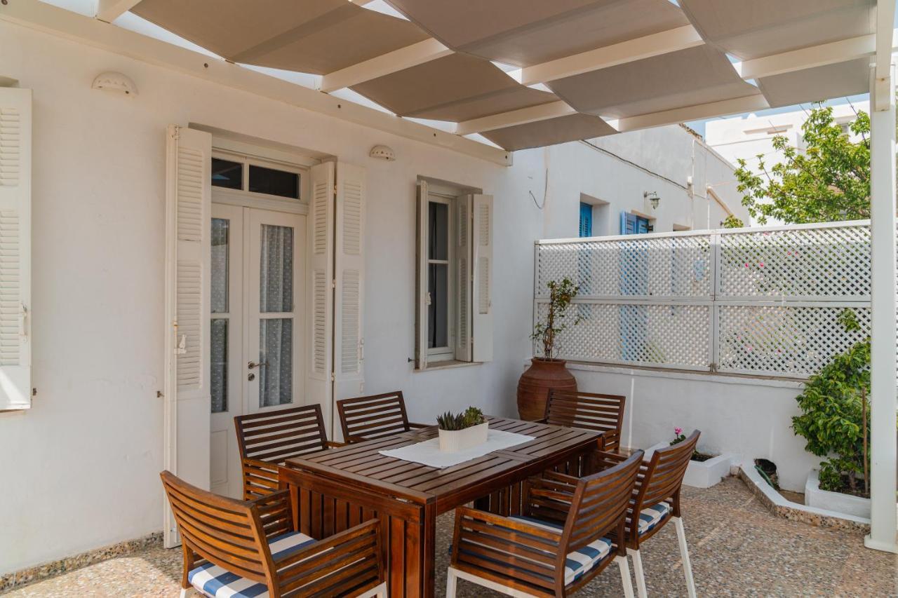 Komis Mansion Exambela Ngoại thất bức ảnh