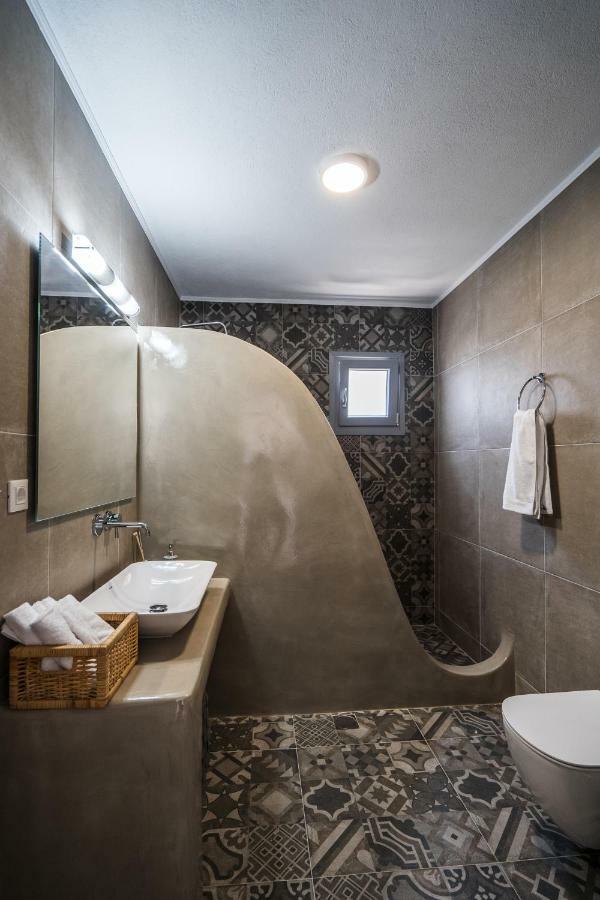 Komis Mansion Exambela Ngoại thất bức ảnh